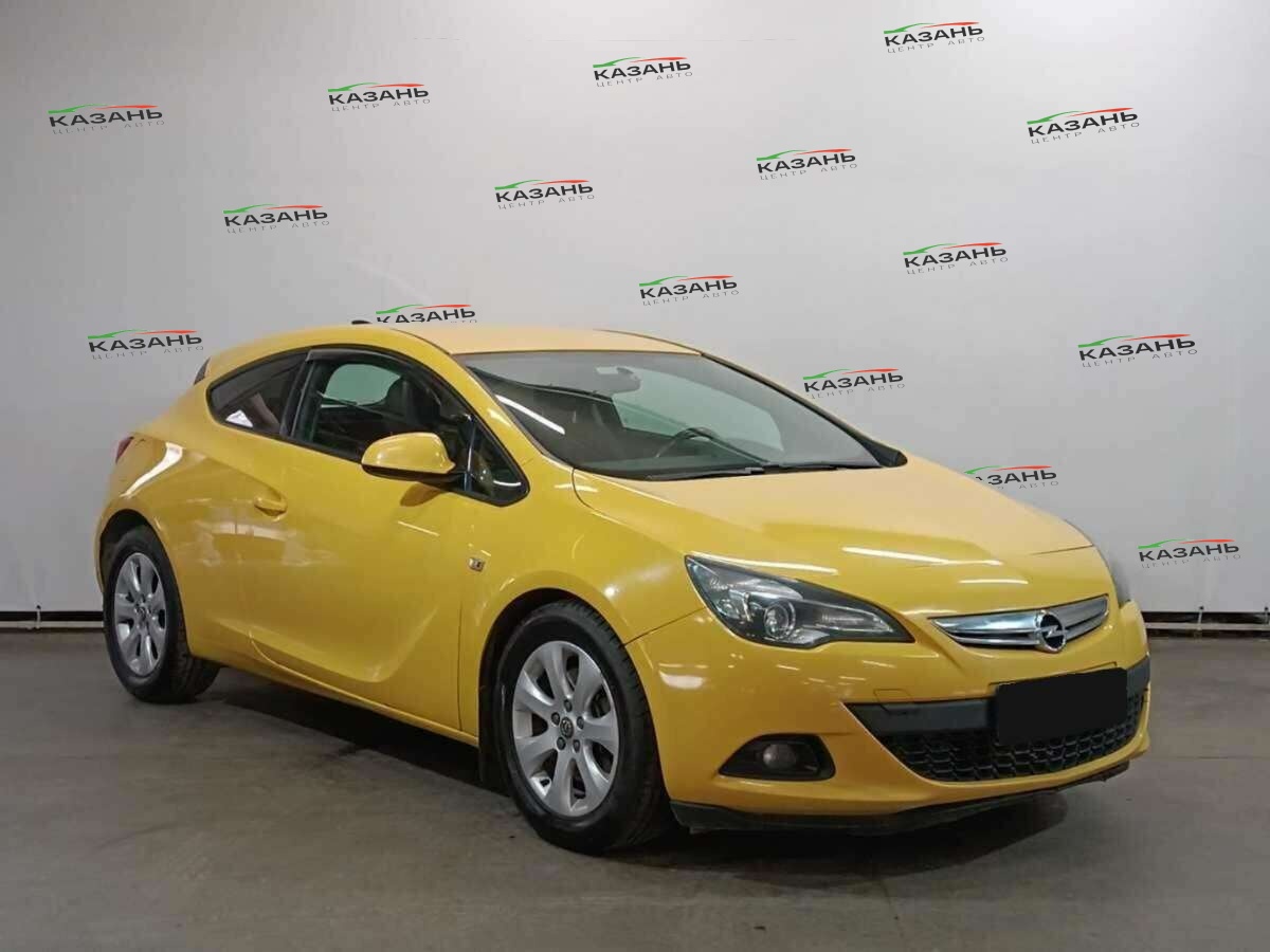 Опель Астра б/у, 2013, Механическая. Фото: #2