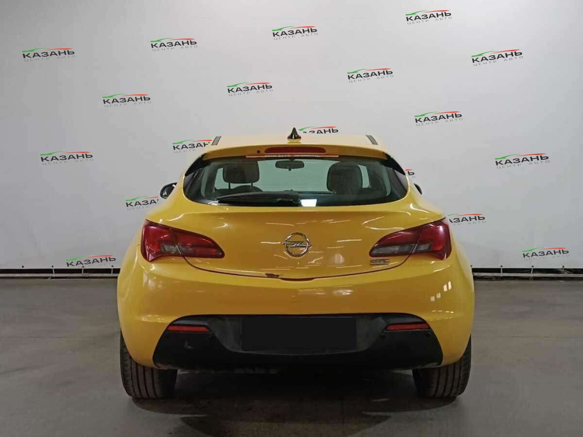 Опель Астра б/у, 2013, Механическая. Фото: #4