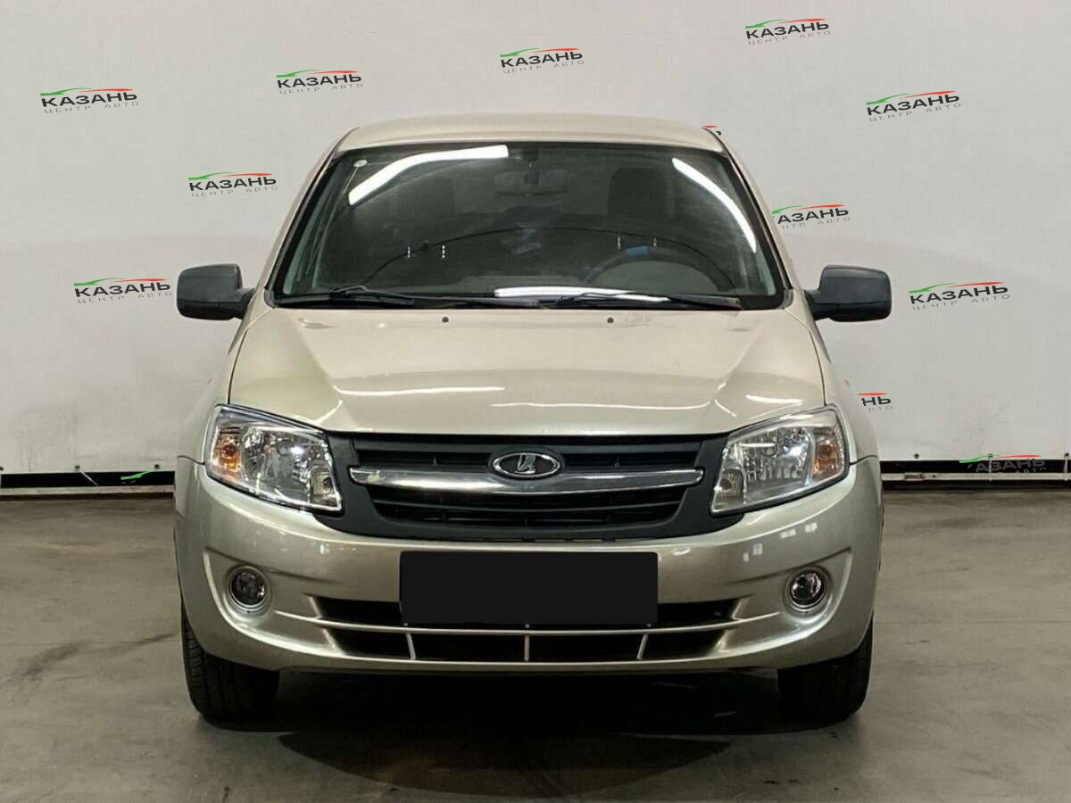 Лада (ВАЗ) Гранта б/у, 2012, Механическая. Фото: #1