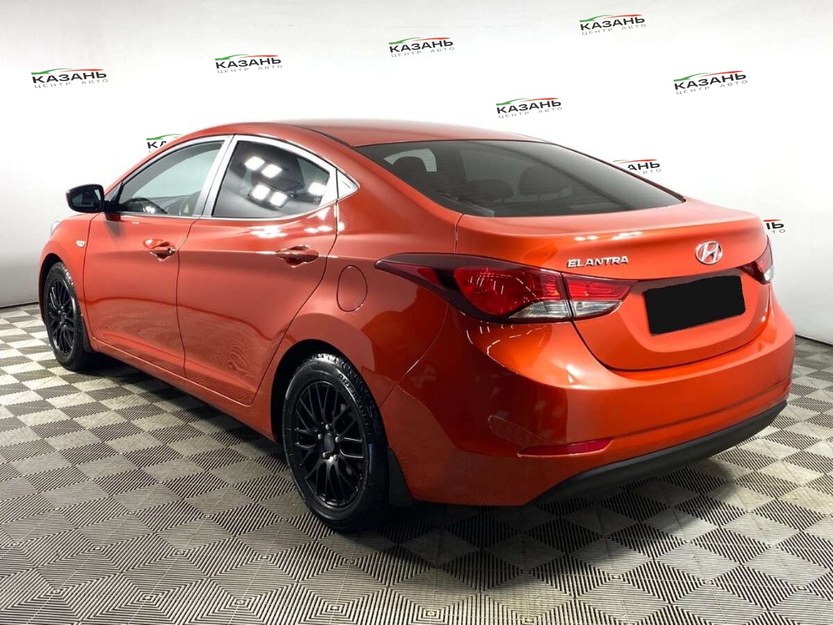 Хендай Елантра б/у, 2015, Автоматическая. Фото: #4