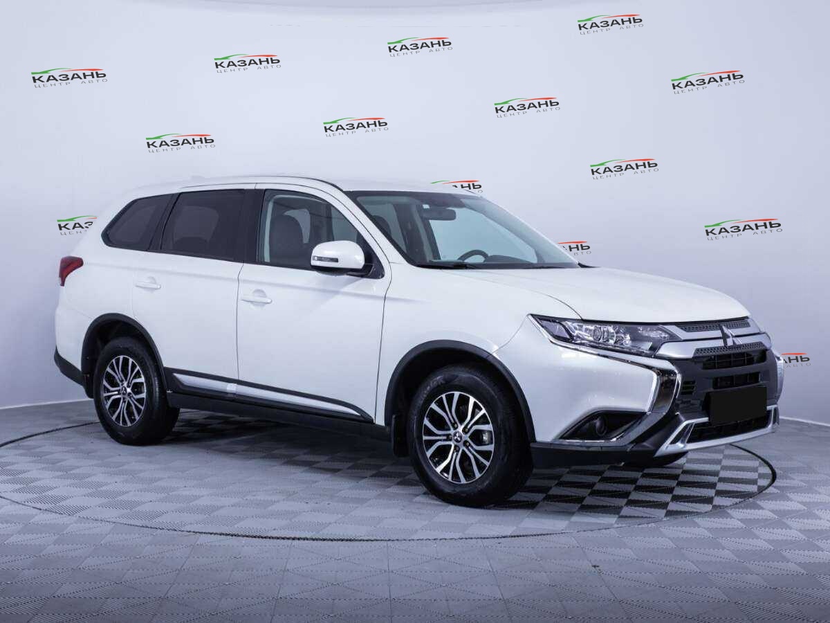 Mitsubishi Outlander б/у, 2020, Вариатор. Фото: #2