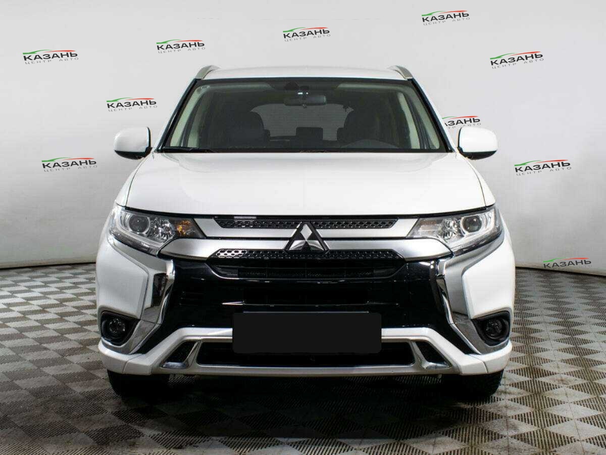 Mitsubishi Outlander б/у, 2022, Вариатор. Фото: #1