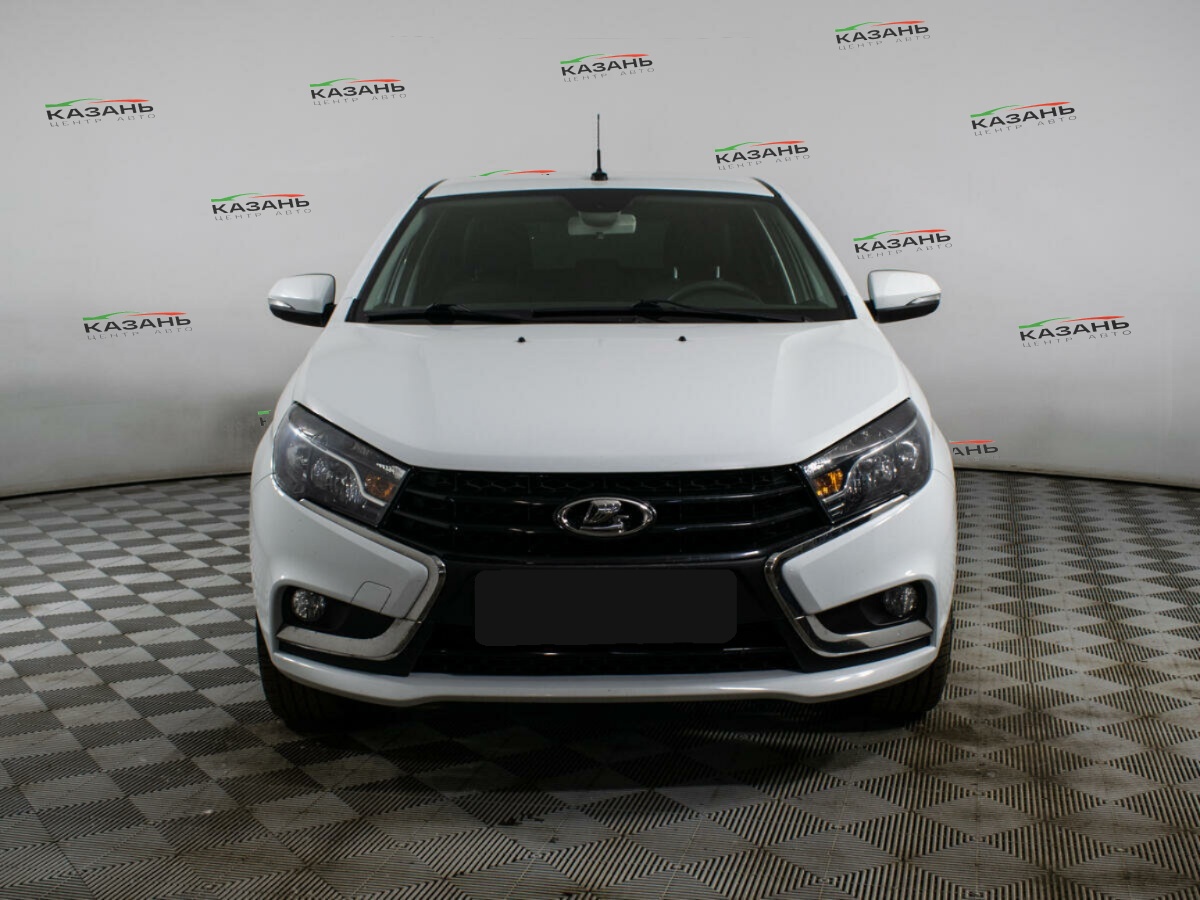 Лада (ВАЗ) Веста б/у, 2018, Механическая. Фото: #1