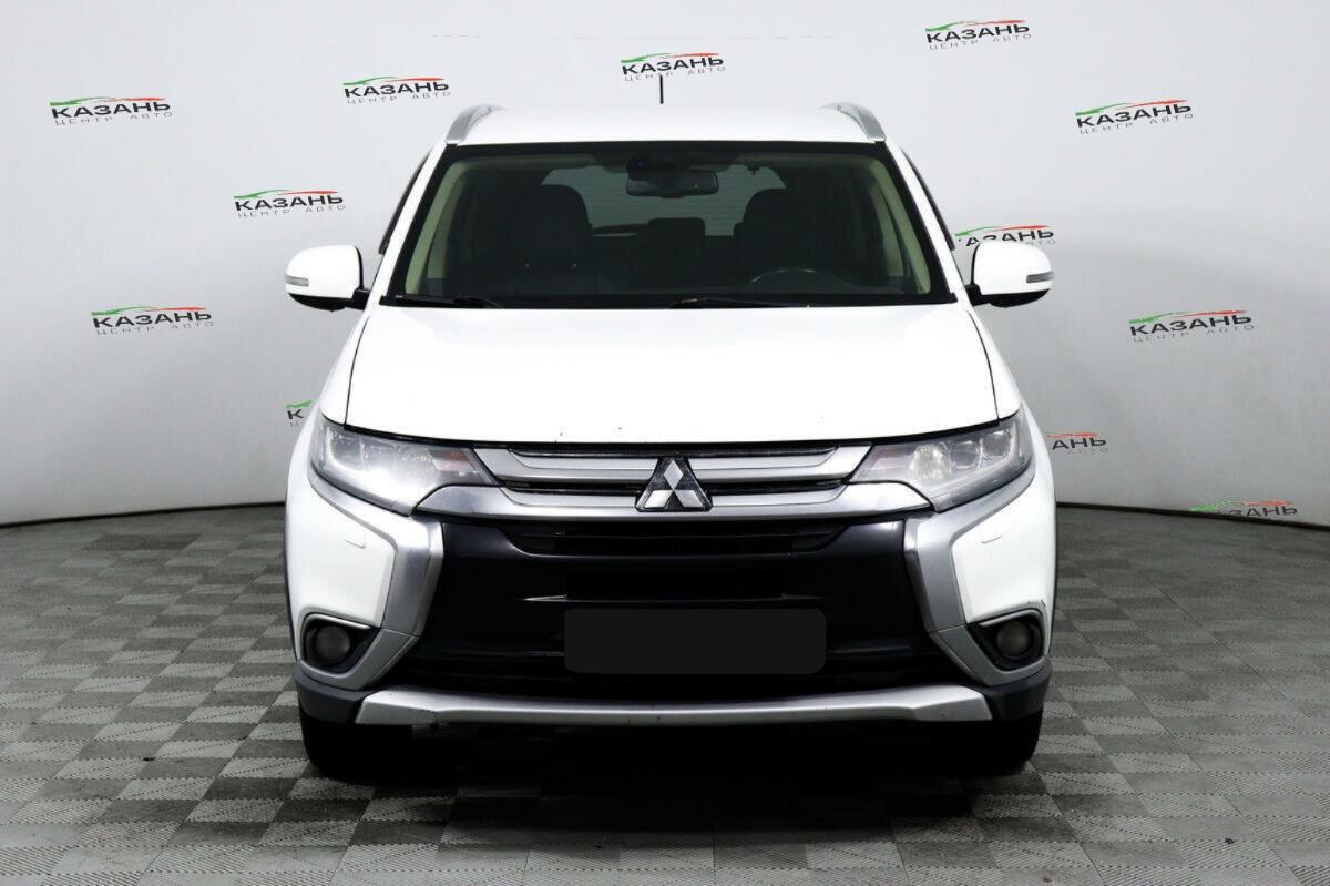 Митсубиши Оутлэндер б/у, 2016, Вариатор. Фото: #1