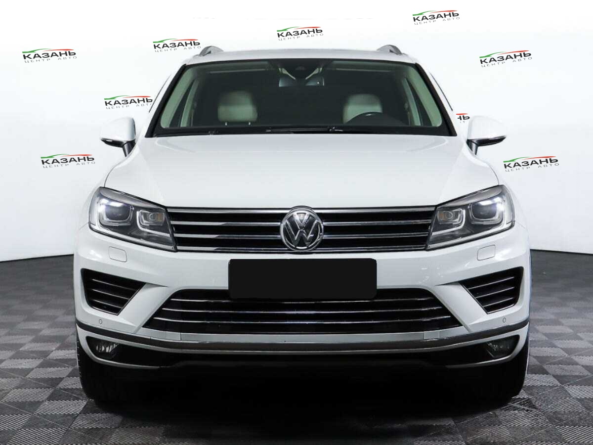 Volkswagen Touareg б/у, 2014, Автоматическая. Фото: #1