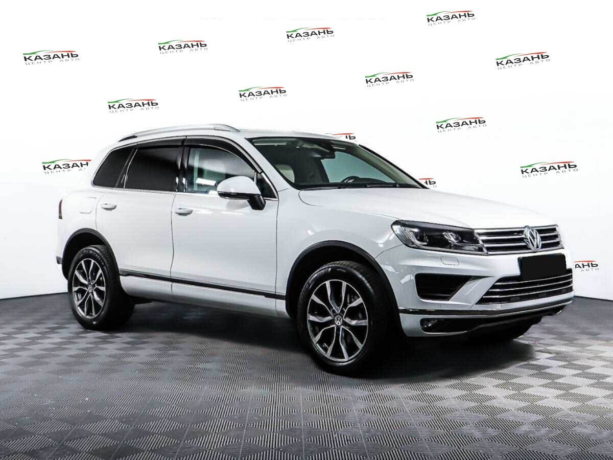 Volkswagen Touareg б/у, 2014, Автоматическая. Фото: #2