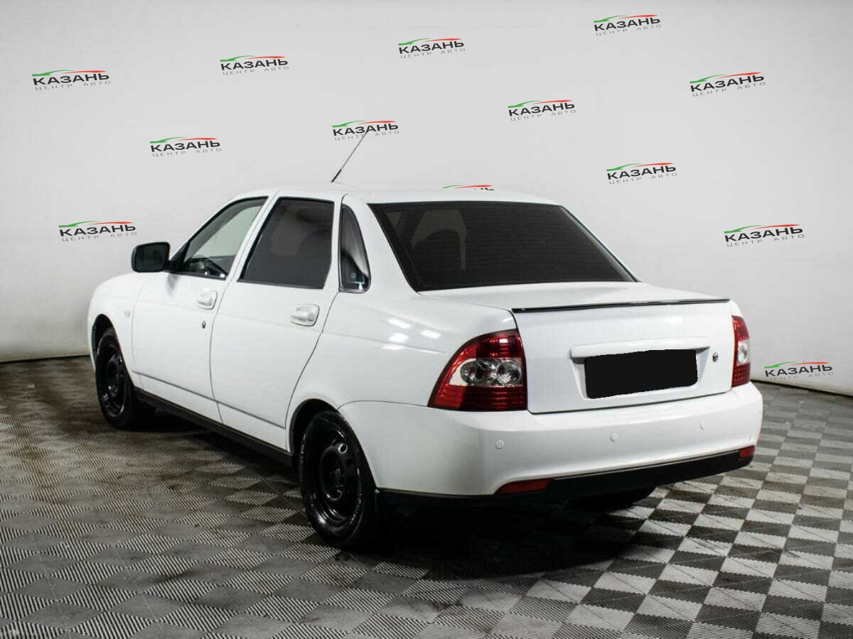 Lada (ВАЗ) Priora б/у, 2017, Механическая. Фото: #5