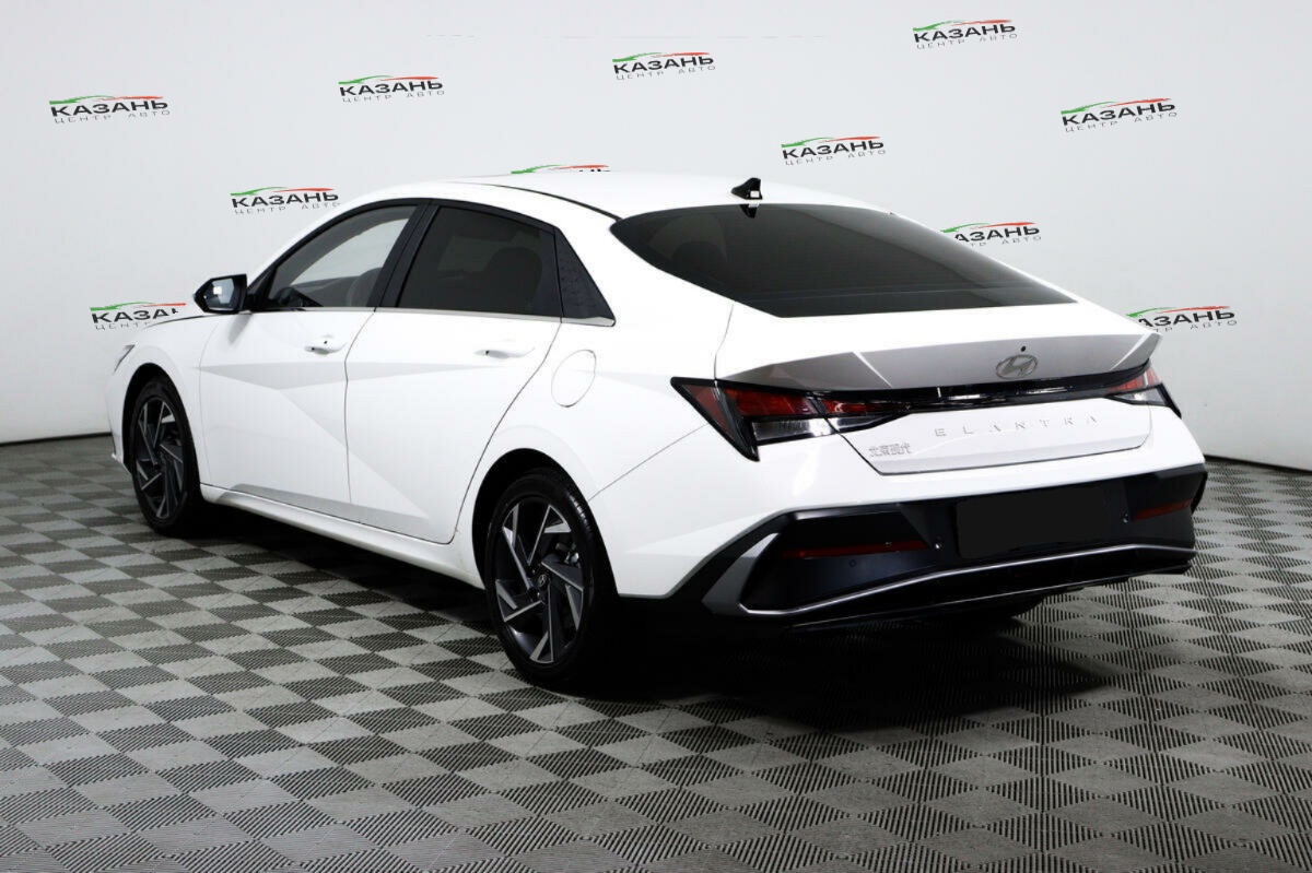 Хендай Елантра б/у, 2023, Вариатор. Фото: #6