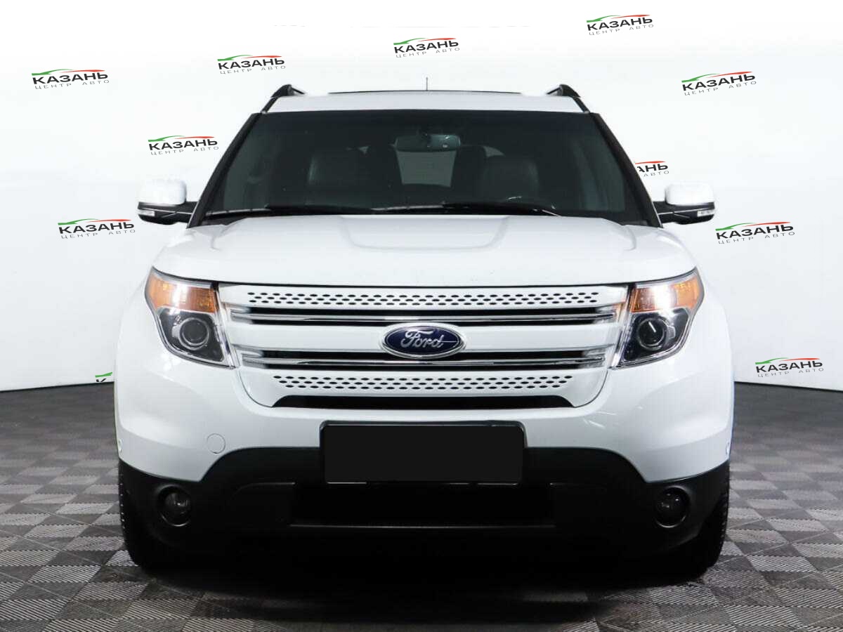 Ford Explorer б/у, 2013, Автоматическая. Фото: #1