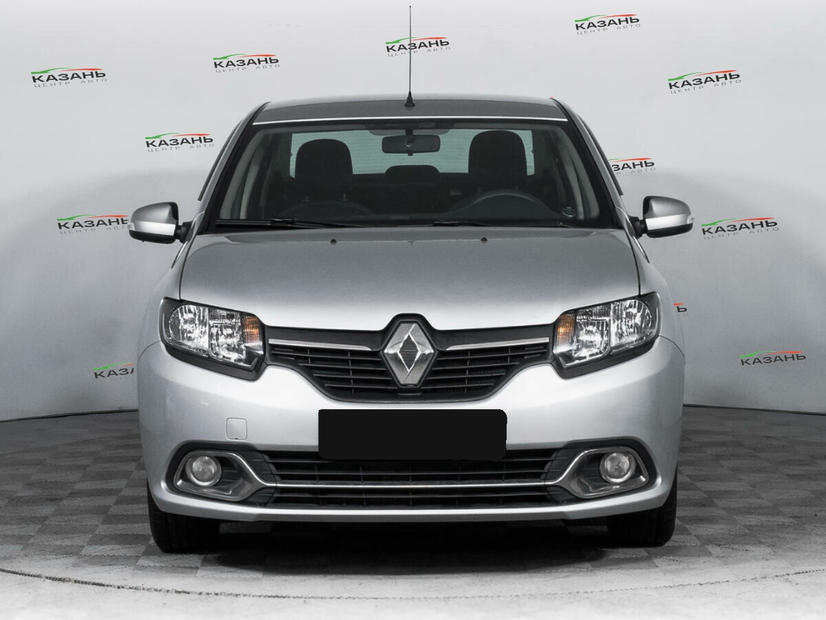Рено Логан б/у, 2017, Автоматическая. Фото: #1
