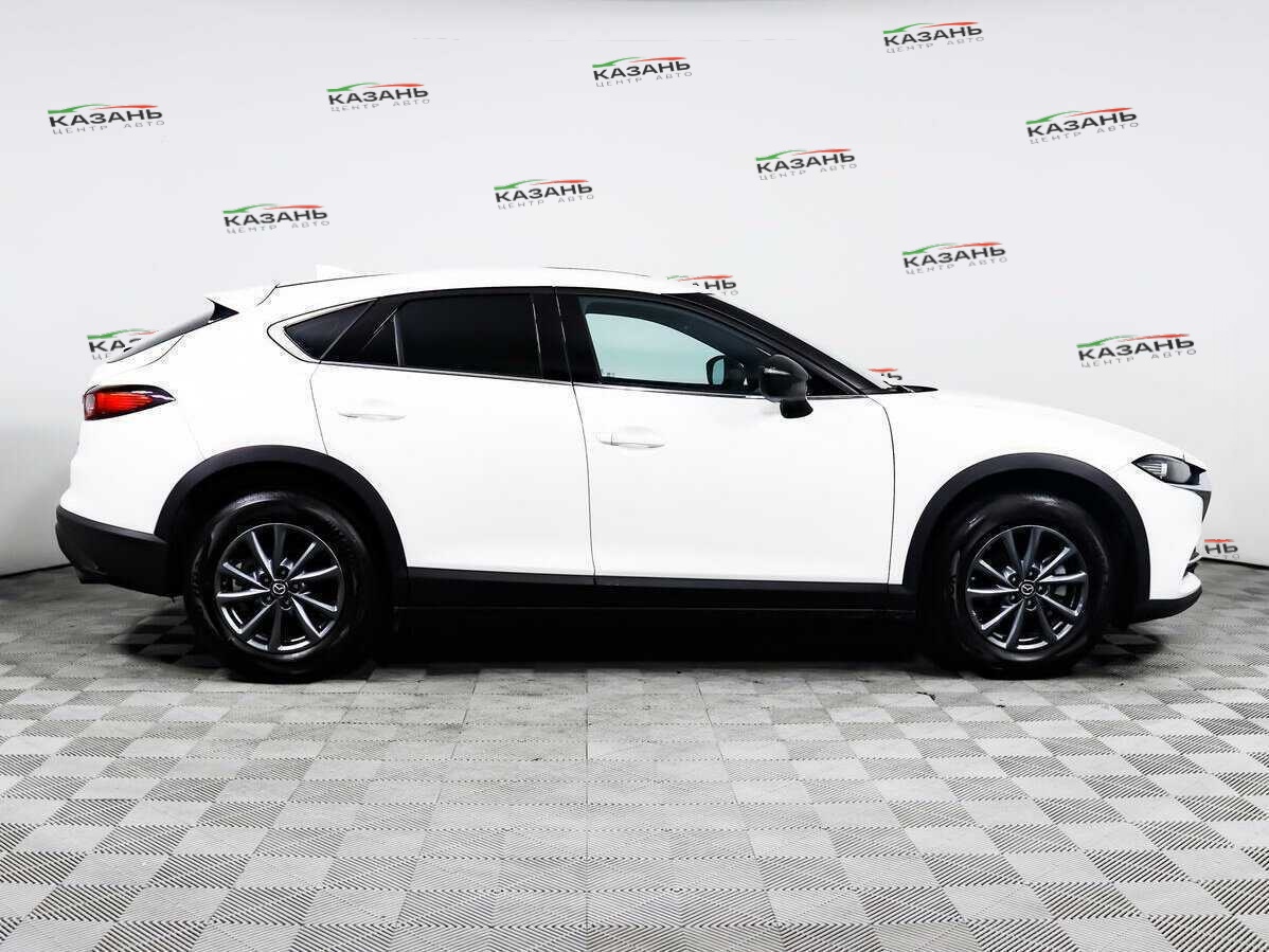 Mazda CX-4 б/у, 2022, Автоматическая. Фото: #3