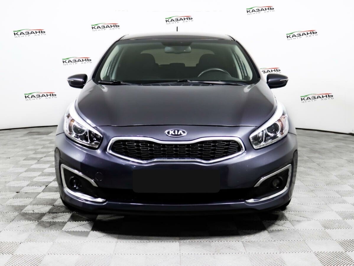 Киа Сид б/у, 2015, Роботизированная. Фото: #1