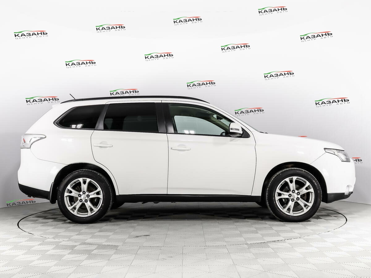 Митсубиши Оутлэндер б/у, 2014, Вариатор. Фото: #3