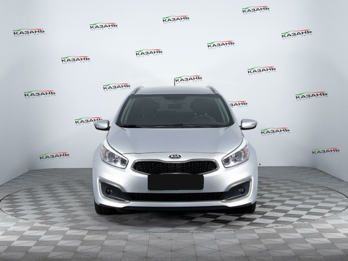 Киа Сид б/у, 2016, Роботизированная. Фото: #1