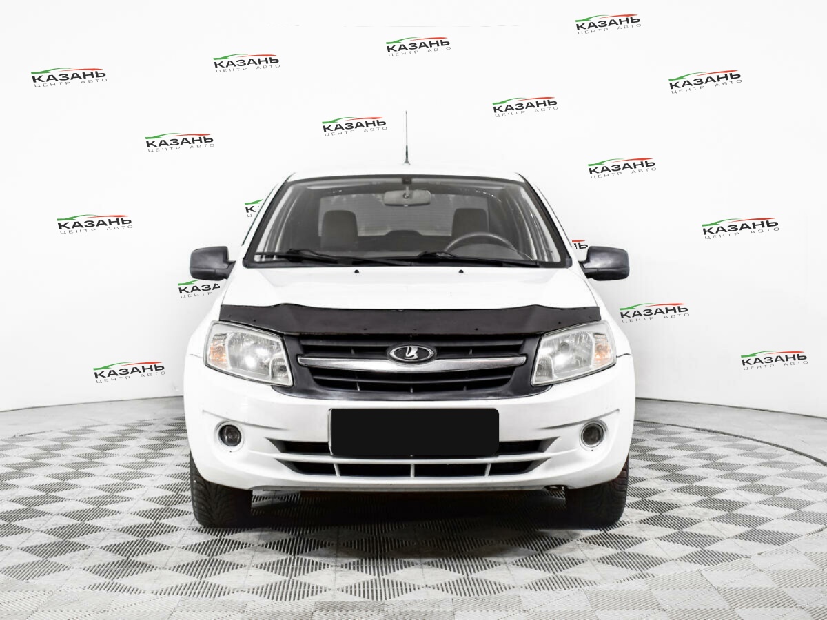 Лада (ВАЗ) Гранта б/у, 2013, Механическая. Фото: #1