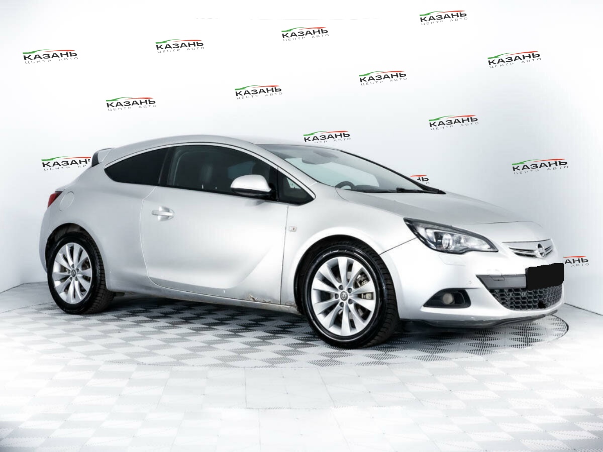 Опель Астра б/у, 2012, Механическая. Фото: #2