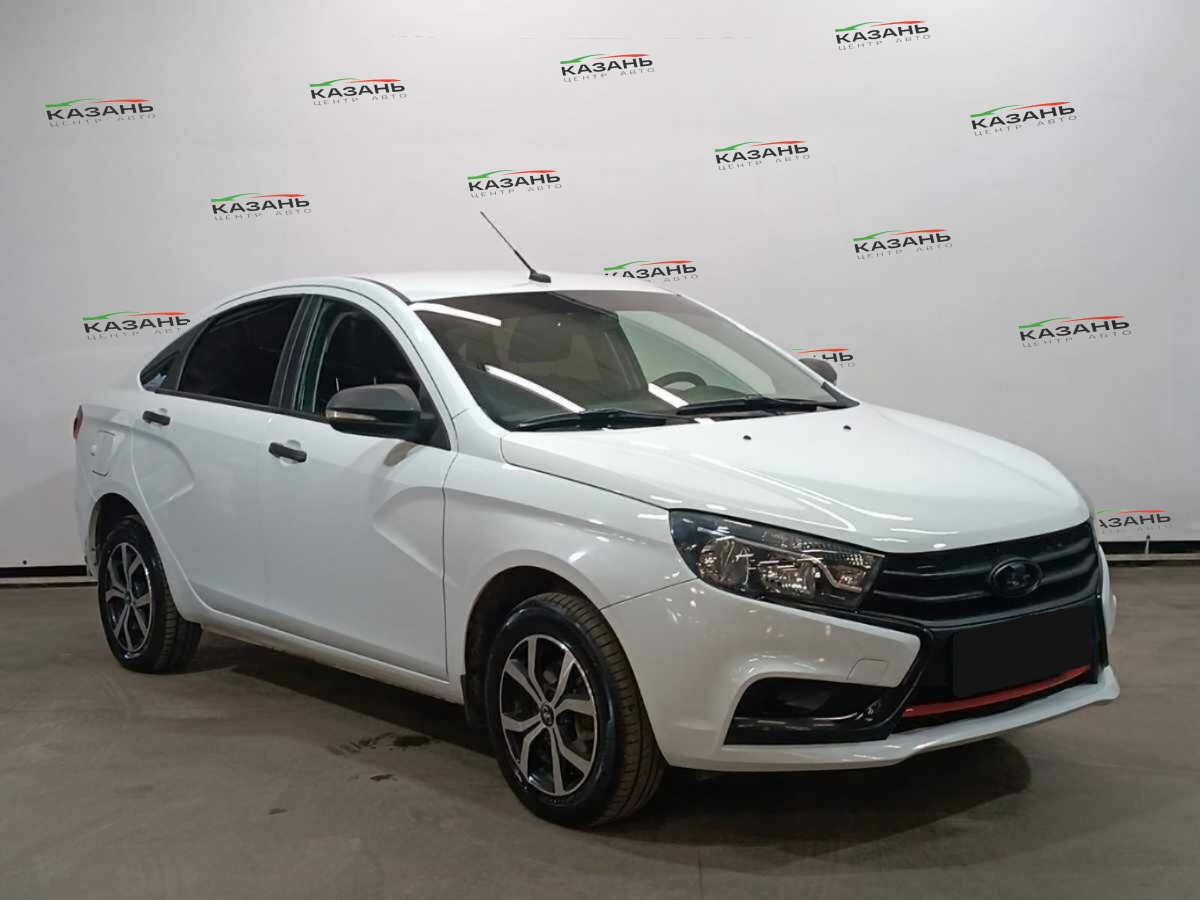 Лада (ВАЗ) Веста б/у, 2016, Механическая. Фото: #2