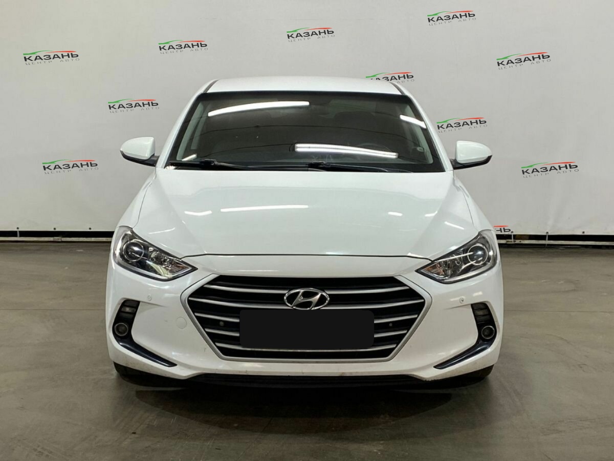 Хендай Елантра б/у, 2017, Автоматическая. Фото: #1