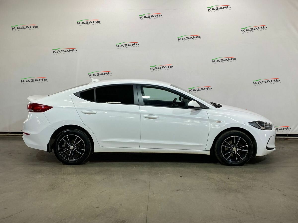 Хендай Елантра б/у, 2017, Автоматическая. Фото: #3