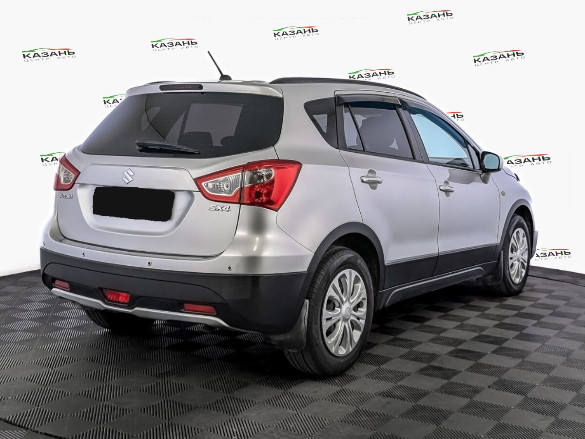 Сузуки С-Икс4 б/у, 2018, Механическая. Фото: #4