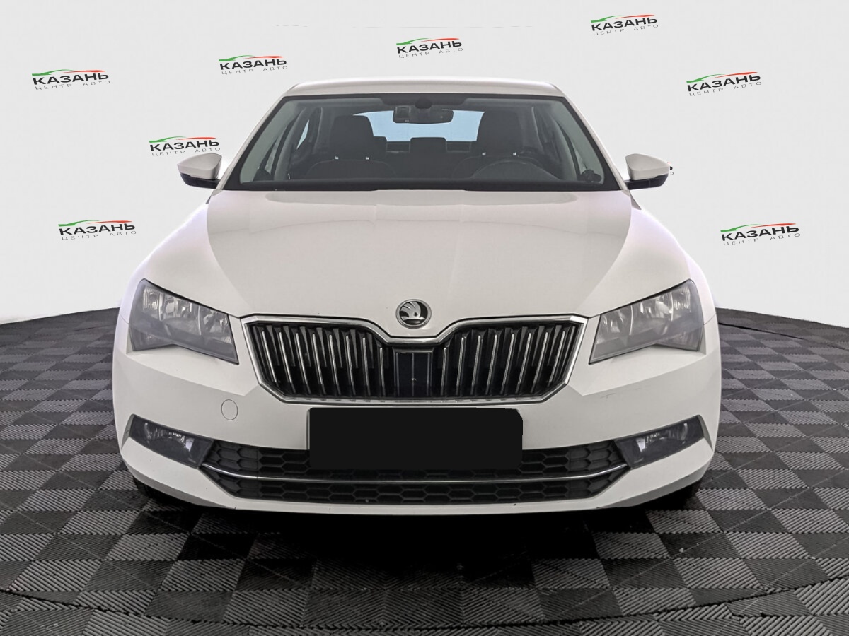 Шкода Суперб б/у, 2017, Роботизированная. Фото: #1