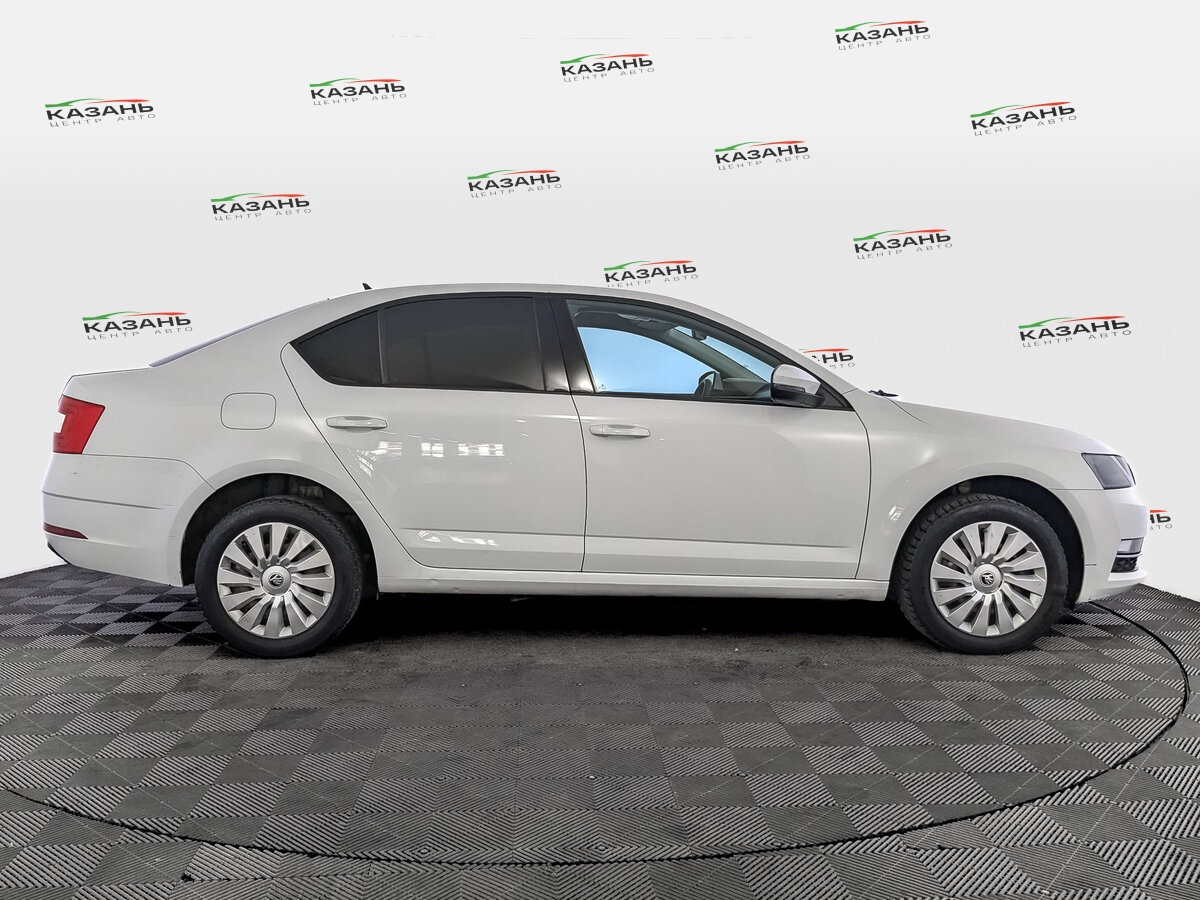 Шкода Октавия б/у, 2017, Механическая. Фото: #3