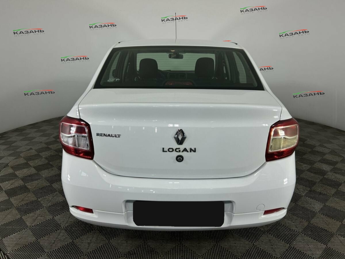 Рено Логан б/у, 2016, Автоматическая. Фото: #2
