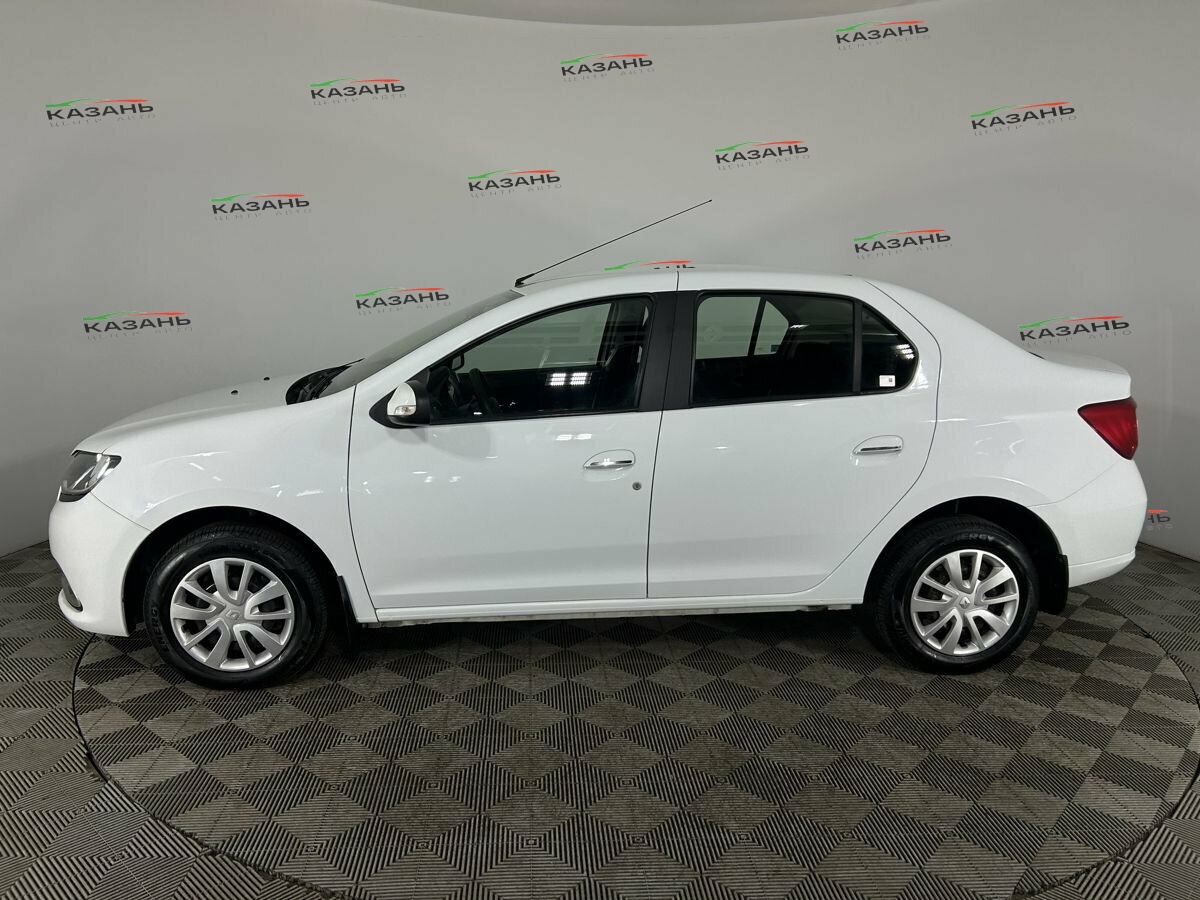 Рено Логан б/у, 2016, Автоматическая. Фото: #4