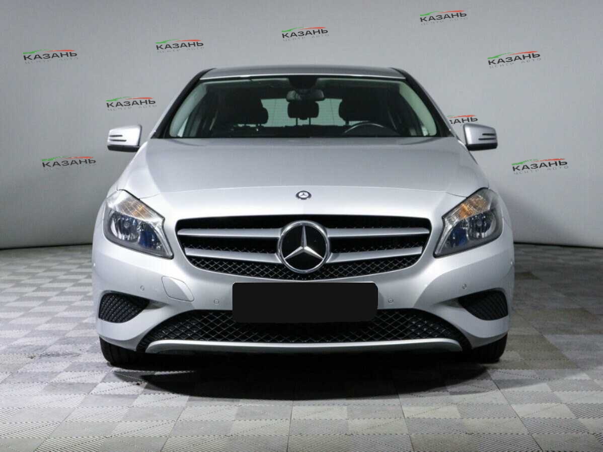 Mercedes-Benz A-Класс б/у, 2015, Роботизированная. Фото: #1