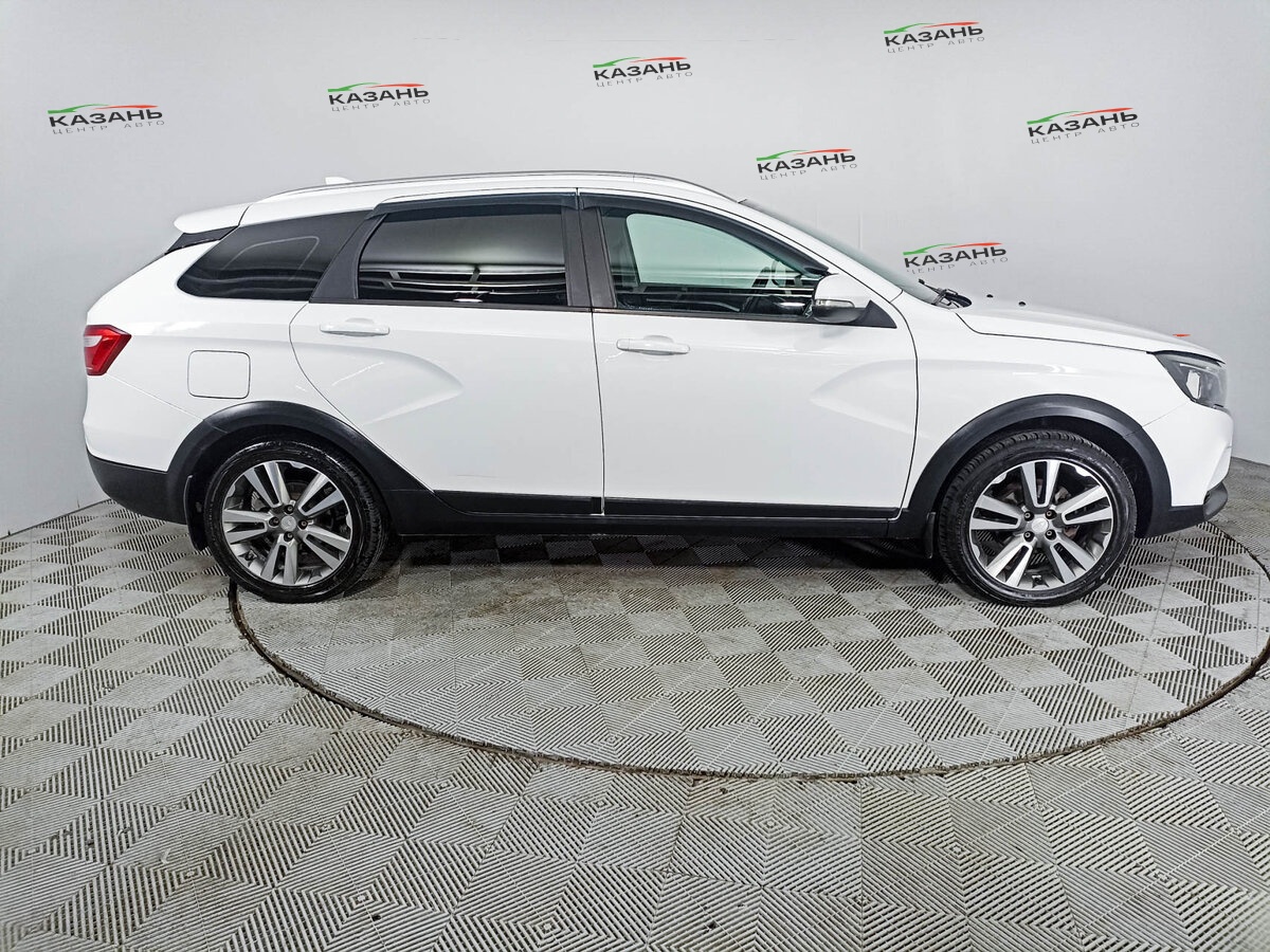 Лада (ВАЗ) Веста б/у, 2017, Механическая. Фото: #3