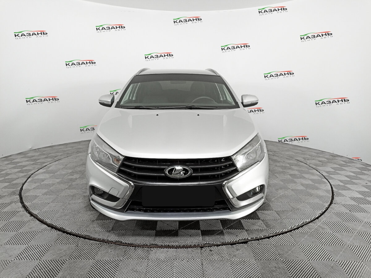 Лада (ВАЗ) Веста б/у, 2019, Механическая. Фото: #1