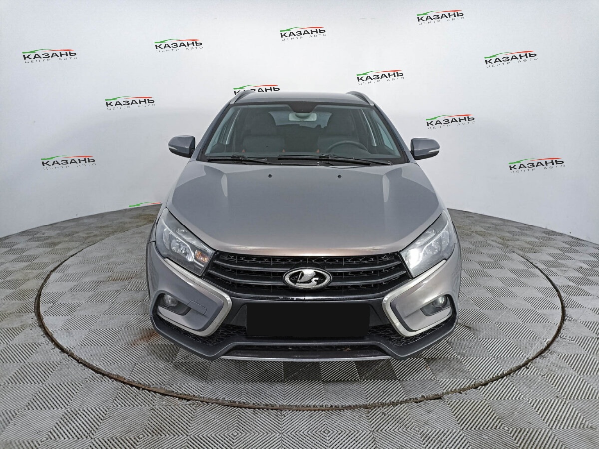 Лада (ВАЗ) Веста б/у, 2017, Механическая. Фото: #1