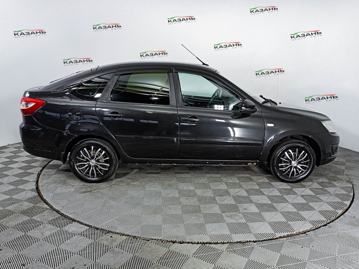 Лада (ВАЗ) Гранта б/у, 2015, Механическая. Фото: #3