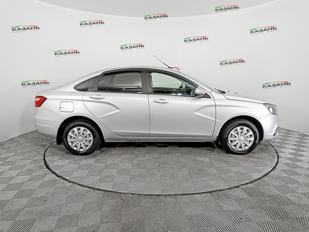 Лада (ВАЗ) Веста б/у, 2017, Механическая. Фото: #3