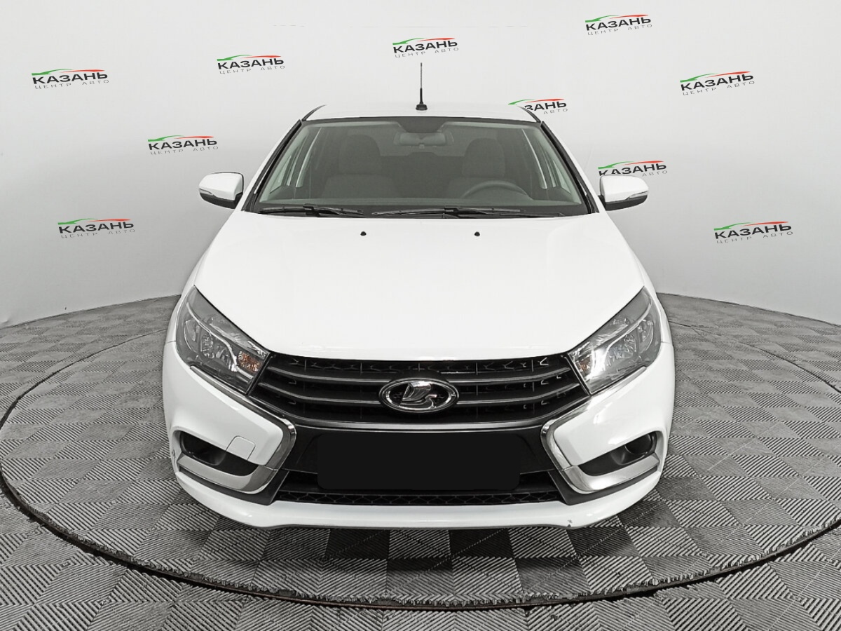 Лада (ВАЗ) Веста б/у, 2021, Механическая. Фото: #1