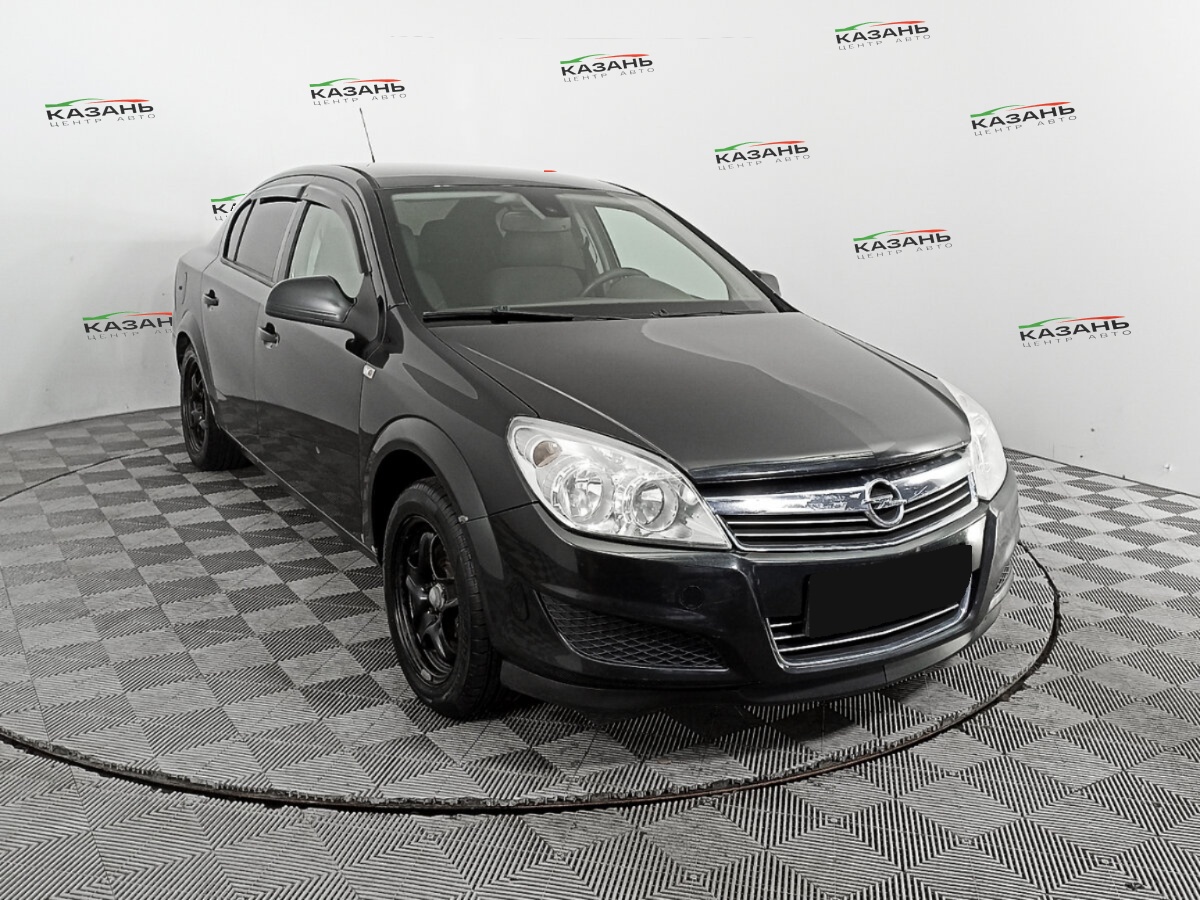 Опель Астра б/у, 2012, Механическая. Фото: #2