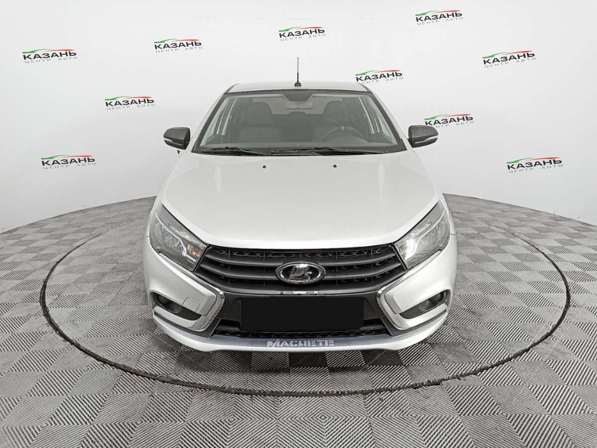 Лада (ВАЗ) Веста б/у, 2018, Механическая. Фото: #1