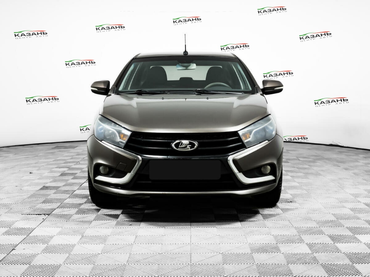 Лада (ВАЗ) Веста б/у, 2017, Механическая. Фото: #1