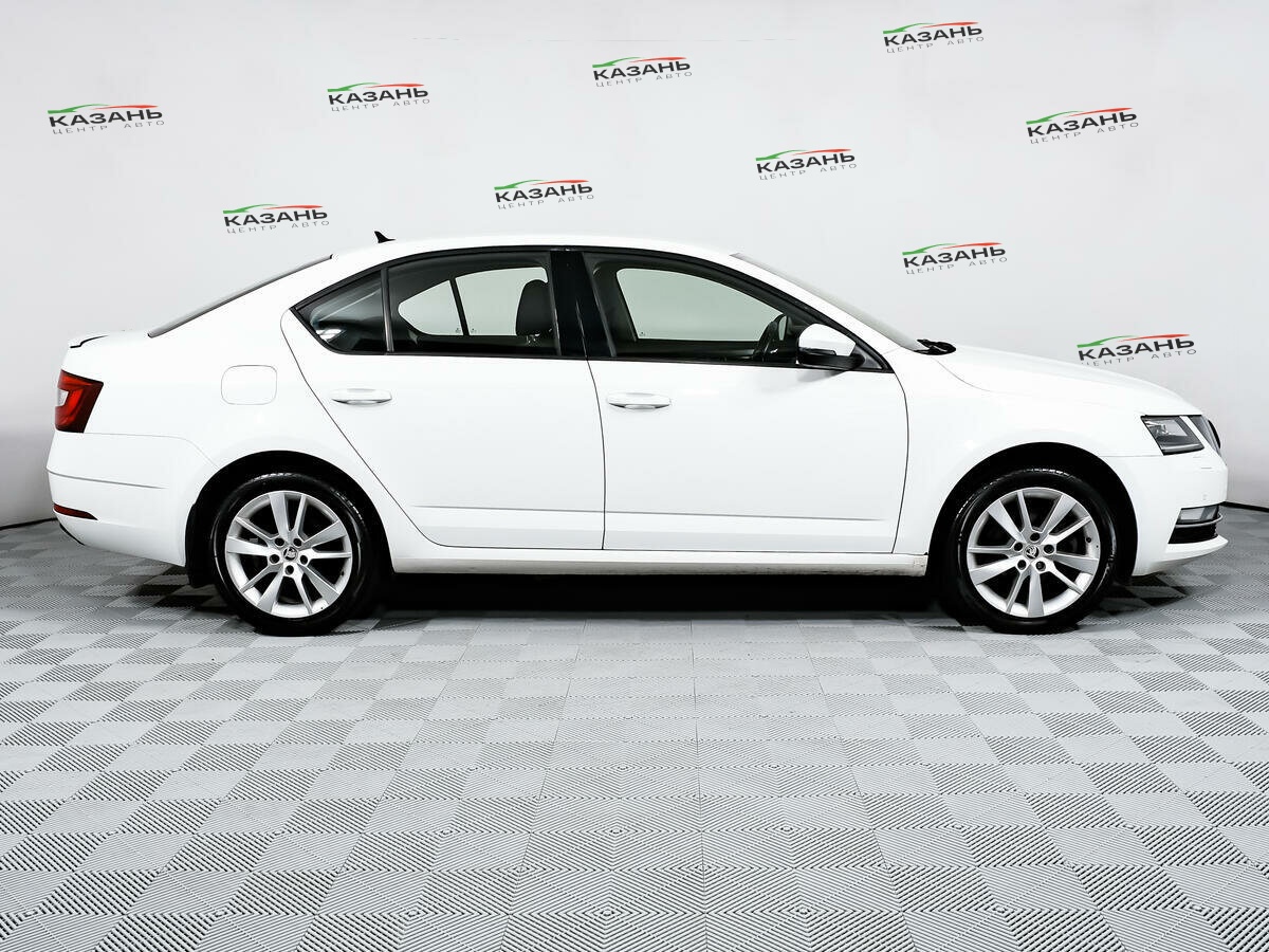 Шкода Октавия б/у, 2017, Роботизированная. Фото: #3