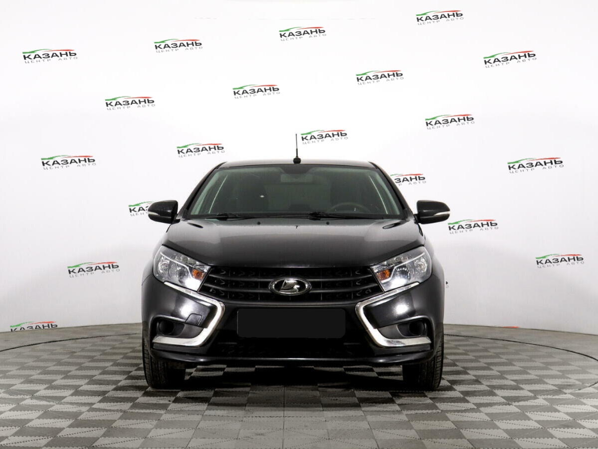 Лада (ВАЗ) Веста б/у, 2017, Механическая. Фото: #1