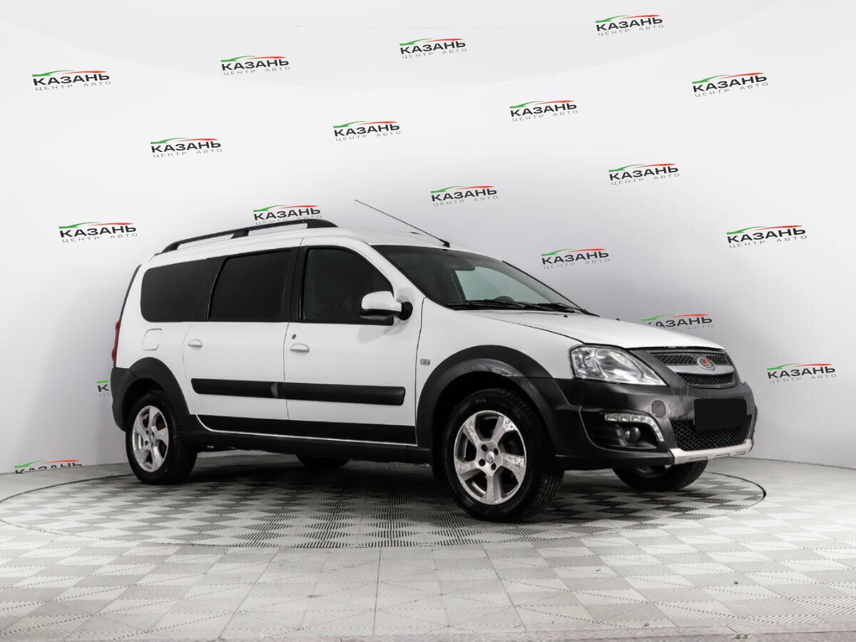 Лада (ВАЗ) Ларгус б/у, 2015, Механическая. Фото: #2