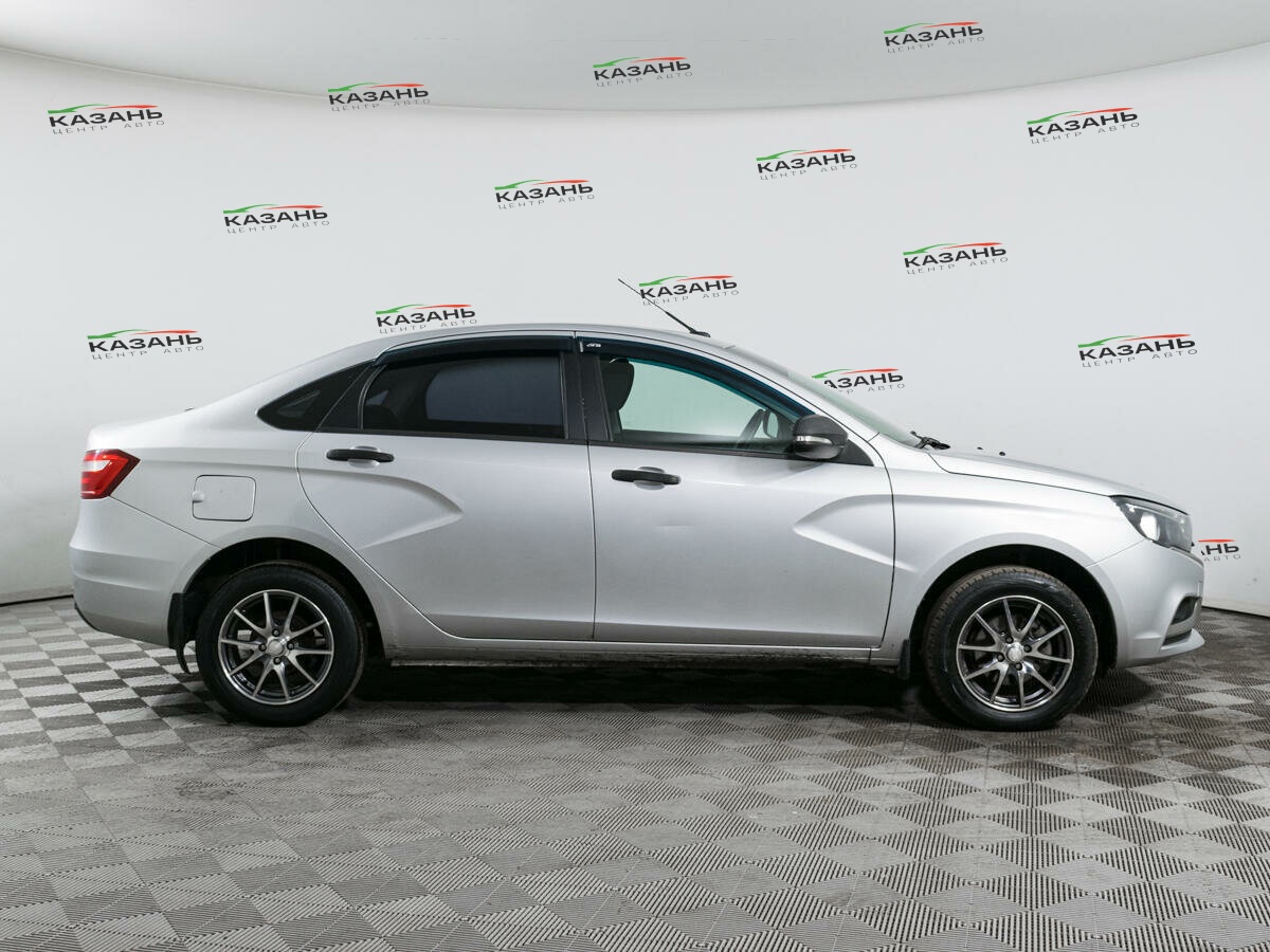 Лада (ВАЗ) Веста б/у, 2017, Механическая. Фото: #3