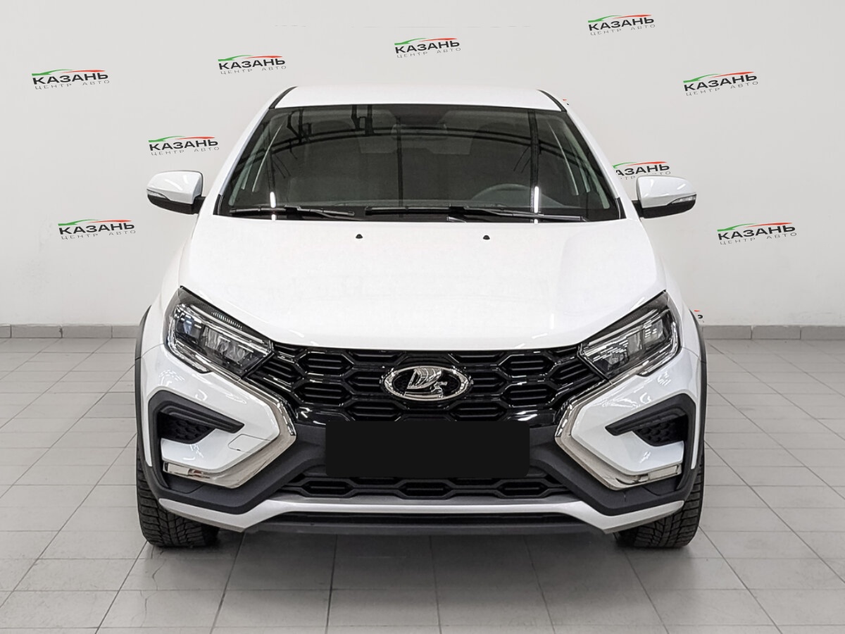 Лада (ВАЗ) Веста б/у, 2024, Механическая. Фото: #1