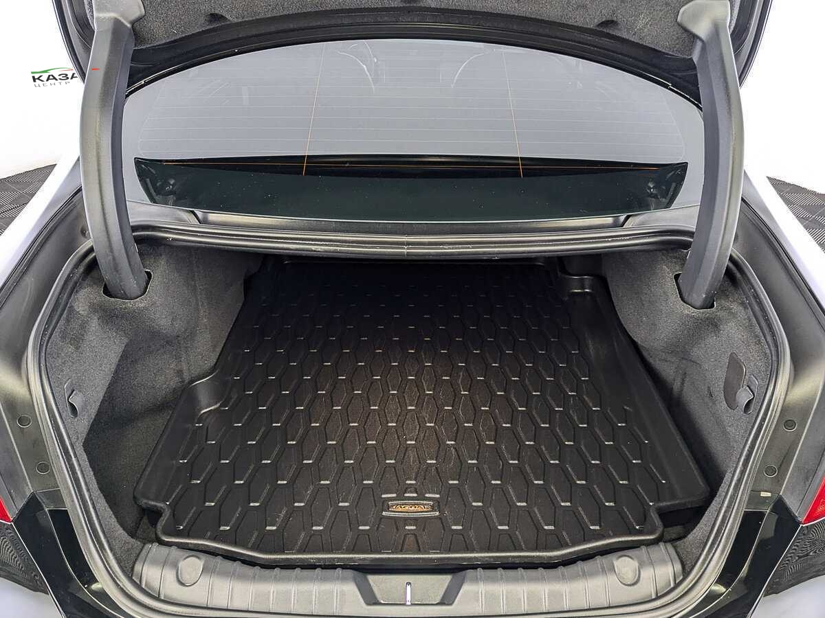 Jaguar XF б/у, 2018, Автоматическая. Фото: #9