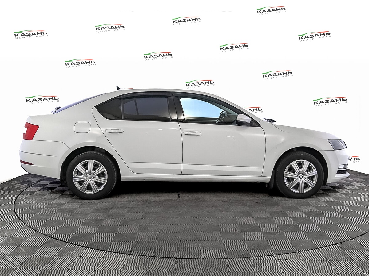 Шкода Октавия б/у, 2020, Роботизированная. Фото: #3