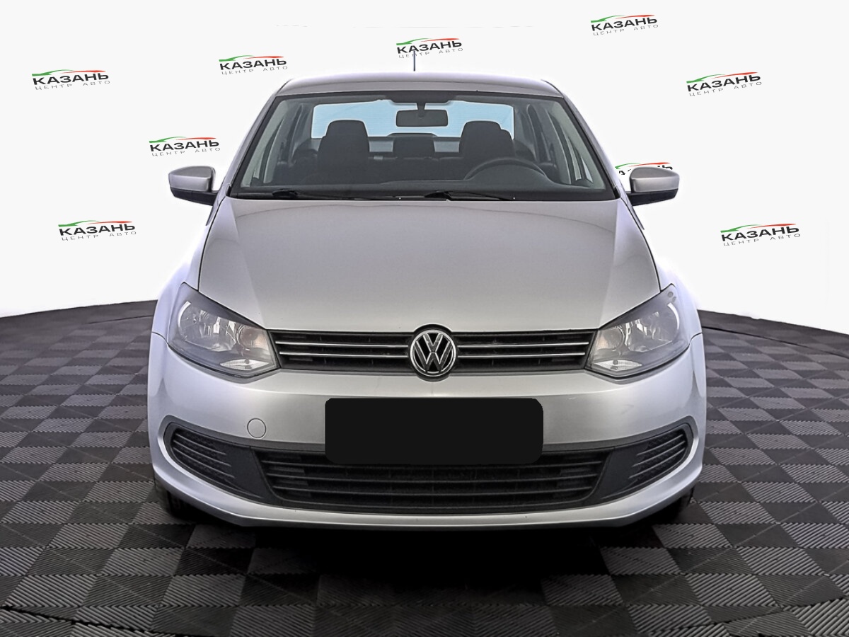 Фольксваген Поло б/у, 2015, Автоматическая. Фото: #1