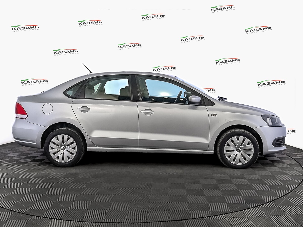 Фольксваген Поло б/у, 2015, Автоматическая. Фото: #3