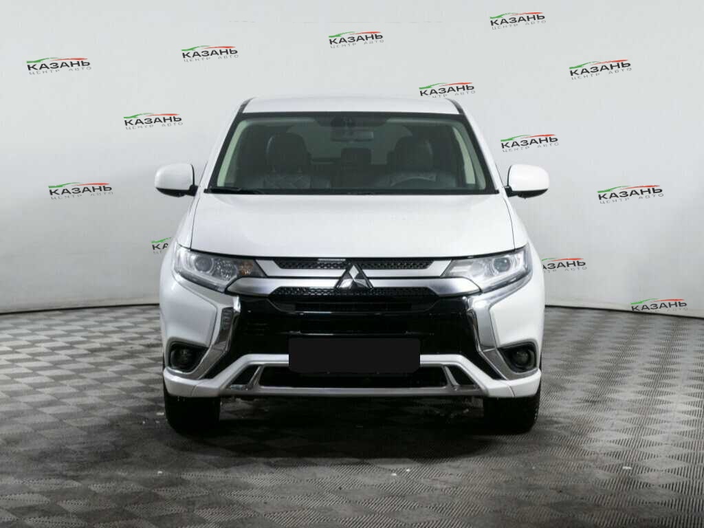 Mitsubishi Outlander б/у, 2022, Вариатор. Фото: #1