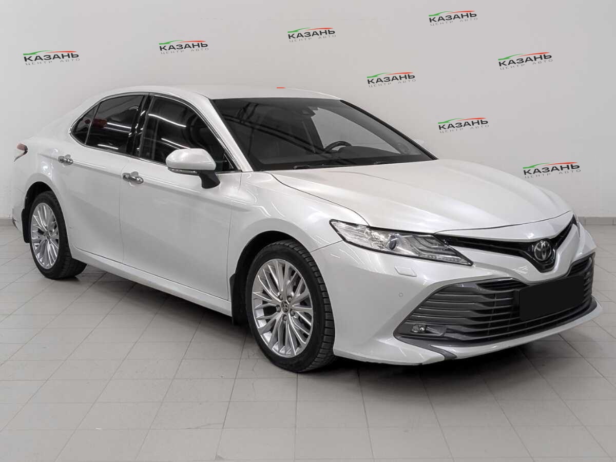 Toyota Camry б/у, 2019, Автоматическая. Фото: #2