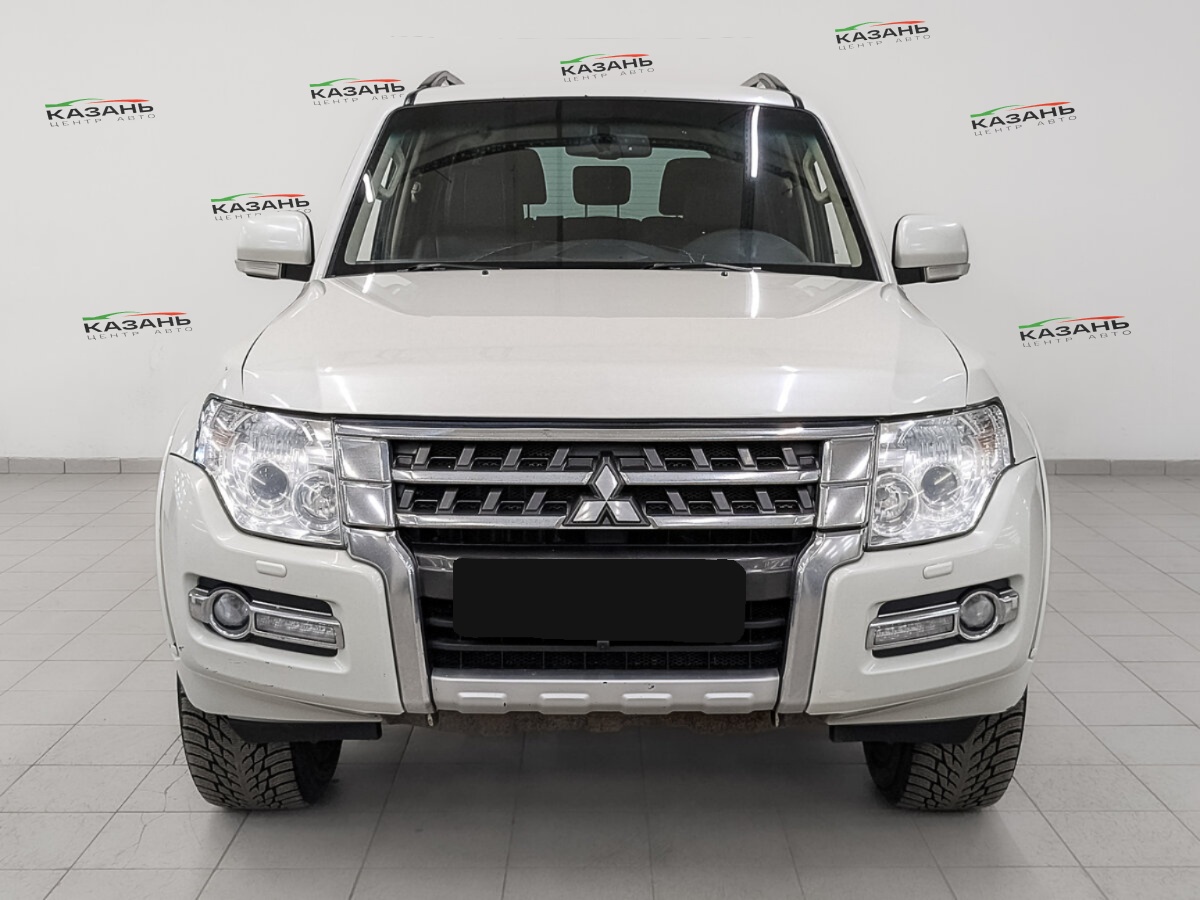 Митсубиши Паджеро б/у, 2015, Автоматическая. Фото: #1